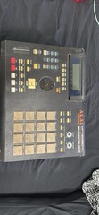 Akai MPC 2000 XL Sampler & Sequencer Black