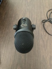Logitech Blue Yeti (Black) USB Microphone for Creators 888-000322