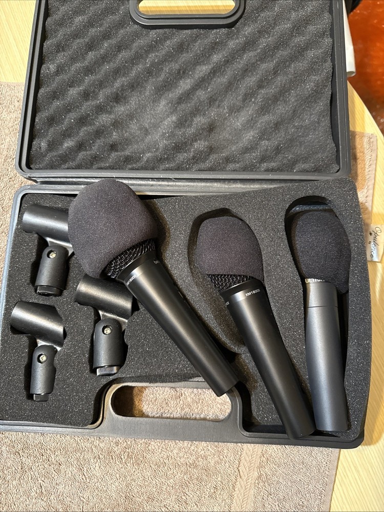 Behringer ULTRAVOICE XM1800S Dynamic Handheld Microphone, 3 Pack