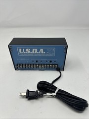 HENRY ENGINEERING U.S.D.A 2X4 UTILITY SUMMING & DISTRIBUTION AMPLIFIER