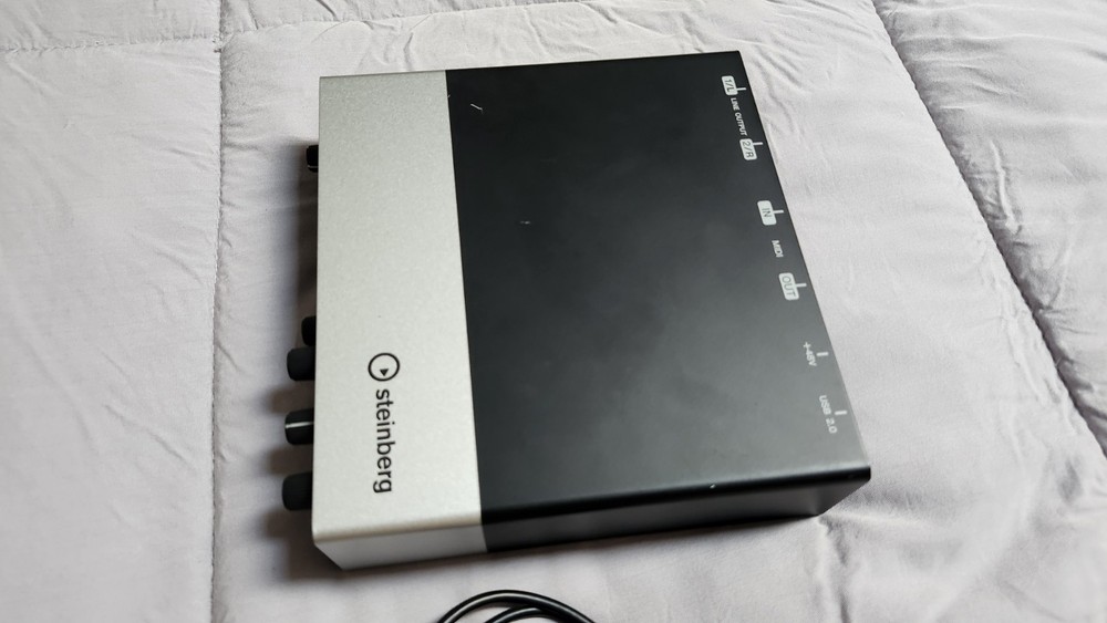 Steinberg UR 22 mkII 2×2 USB 2.0 Audio interface With 2xD-Pre And 192kHz Support