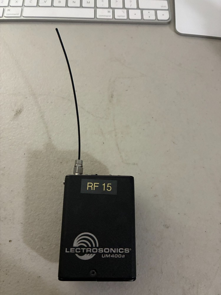 Lectrosonics UM400a Digital Hybrid Transmitter- Block 21 ( 537-563 Mhz) #15
