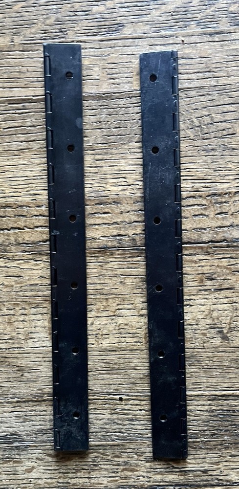 Used Flat Rack Rails 12” 6 Space – Set of 2