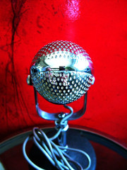 Vintage 1960’s Calrad 500C crystal pill microphone Hi Z w box & cable Argonne #2