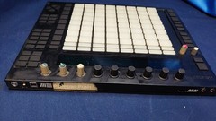 Ableton Push 1 MIDI USB Controller Pad Instrument by AKAI Professional