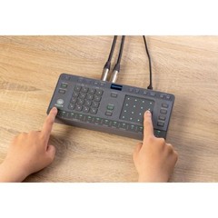 AlphaTheta CHORDCAT 8-Track Portable Groovebox Controller Musical equipments
