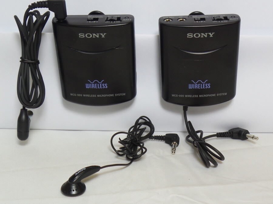 Sony Professional 900MHz Wireless Microphone System – Made in Japan (WCS-999)