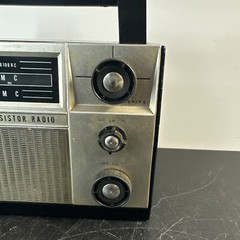 Vintage Crown Model TRF-1200. 3-Band FM/AM 12-Transistor Radio (untested)