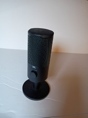 JBL Quantum Stream Dual-Pattern USB Microphone Tested Works w/ Stand