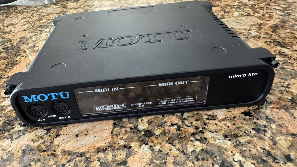 MOTU micro lite 5×5 USB Bus-Powered MIDI Interface MicroLite