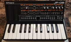 Roland JP-08 Boutique Series Synthesizer Module with K-25m Keyboard 