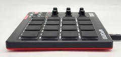 Akai Professional MPD218 USB MIDI Pad Controller 16 MPC Drum Pads Used