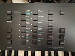 Yamaha V50 FM Synthesizer Workstation 61-Key w/ Manual Demo Disk from Japan