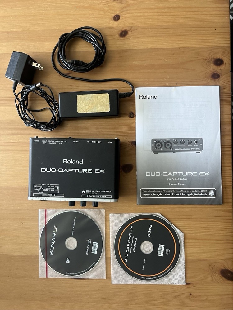 Roland UA-22 Duo-Capture EX Audio MIDI Interface. Music. Home studio. Recording