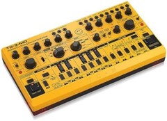 Behringer TD-3-AM Analog Base Line Synthesizer Free Ship w/Tracking# New Japan