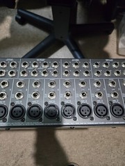 Mackie 1604-VLZ PRO 16 Channel Mic/Line Mixer