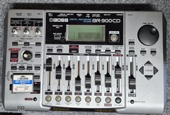 BOSS BR-900CD Digital Multi Track Recorder **Functions with BAD LCD** w/ Accs