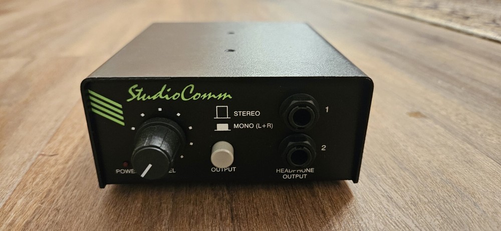 Studio Technologies Model 35 Talent amplifier