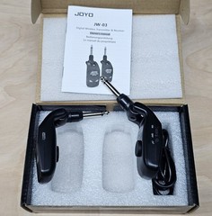 JOYO 2.4GHz Wireless Guitar System 4 Channels Rechargeable Wireless Transmitter