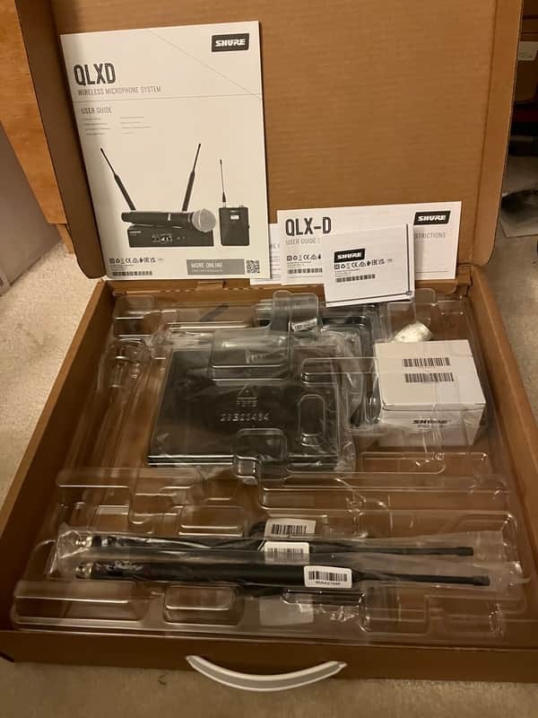 Shure QLXD4-J50A professional Wireless Microphone Receiver