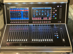 DiGiCo S21 Digital Mixing Console 48 input x 28 Output