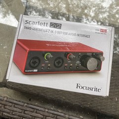 Focusrite Amplifier/Scarlett2I2 Audio Interface- USB 24-Bit/192 kHz