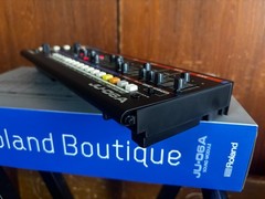 Roland JU-06A Boutique Series Juno Sound Module w/ box