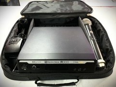 Electro Voice R300 Wireless Handheld Mic System Complete Ch.26 620.900 Band A
