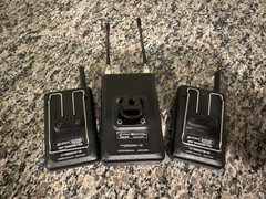 Azden 325UPR Dual-Channel Wireless Microphone System – 35BT Lav Packs- Excellent
