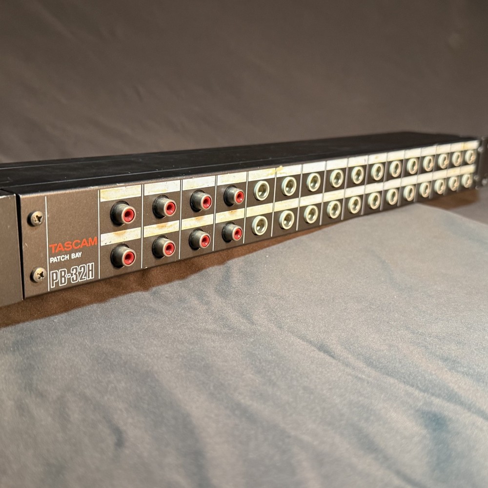 TASCAM PB-32H Patch Bay 32 Point 1/4” RCA Modular Studio Patchbay Rack Mount