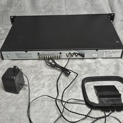 TOA DT-930 AM/FM Synthesizer Tuner Rack Mount Pro Audio with Antenna & Manual