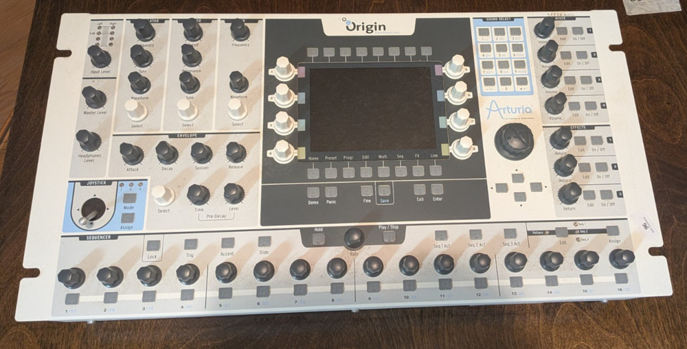 Arturia Origin Desktop Synthesizer – READ DESC – NO PSU