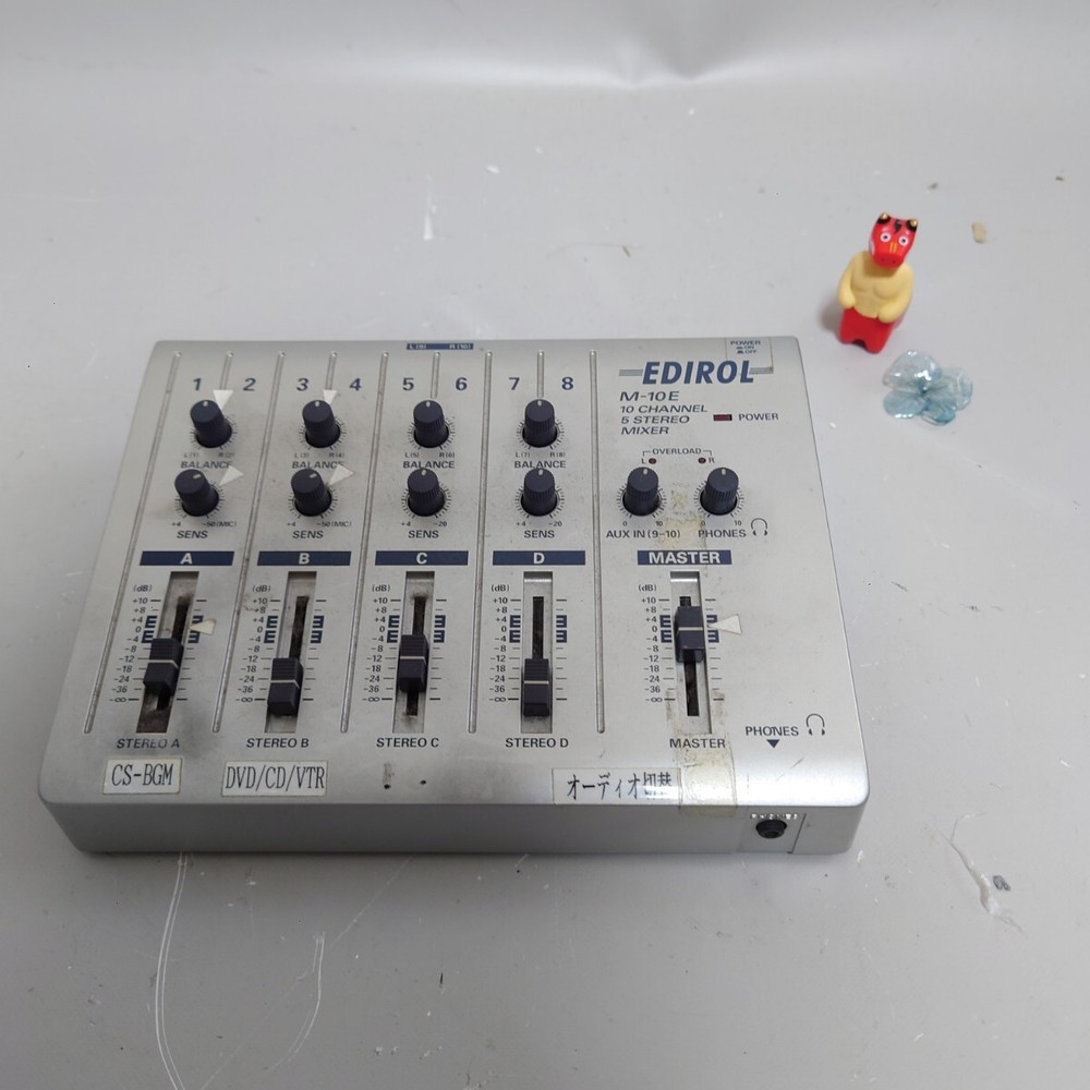 Roland EDIROL M-10E 10 Channel 8 Stereo Mixer good condition ③