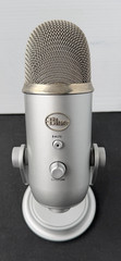 Blue Yeti USB Microphone Used – Original Box All Accessories Silver/Black