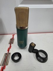 Mxl V67G Large Capsule Condenser Microphone w/ Mount – Green – Studio Recording