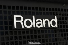 Roland KC-400 – 150W 12″ Keyboard Amp