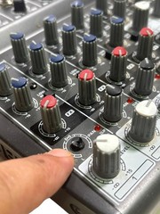 Behringer XENYX 1202FX Compact Mixer 12 CH 24bit Multi-Effector Untested No Cord
