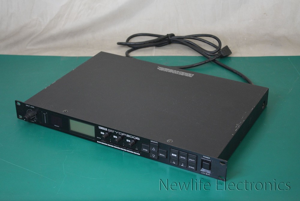 Yamaha YDP2006 Digital Parametric Equalizer 2ch, 12 PEQ, 8 Notch