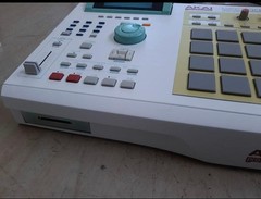 Akai MPC 2000XL Custom Pop Color Mint Drum Machine Sampler Serviced Max RAM CF