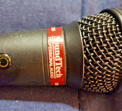 SoundTech Professional Audio STS-50- IMP 600 Unidirectional Dynamic Microphone