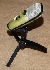 CAD u37 PodCast USB Desk Recording Microphone Works great with cord & stand base