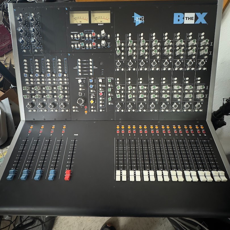 API The Box 4-Channel Analogue Recording Console – Excellent Condition + Crate