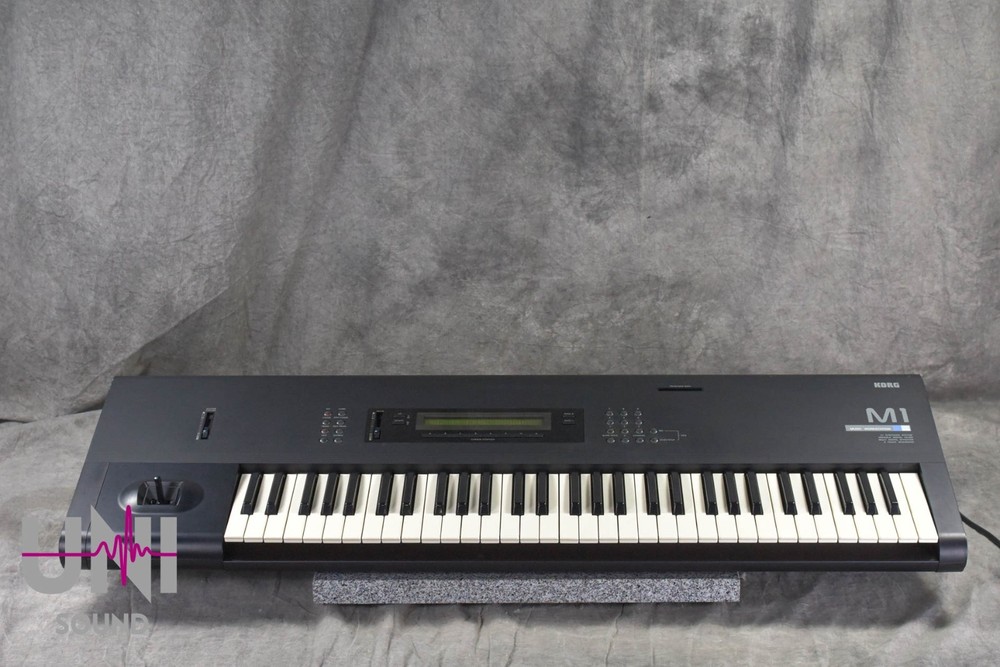 KORG M1 Music Workstation Digital Synthesizer in Good condition.