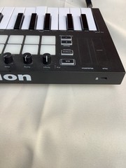 Novation LAUNCHKEY MINI MK3