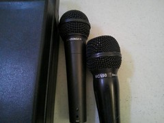 SET 2 HANDHELD DYNAMIC MICROPHONE VOCAL MC150 XM8500 MUSIC GIG MIKE BOX AS IS