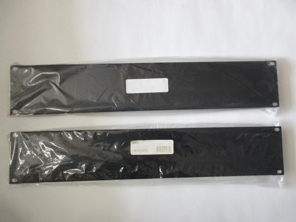 2 Lot Middle Atlantic Rack SB2 space Flanged Black Steel Textured Panel 2RU x 19