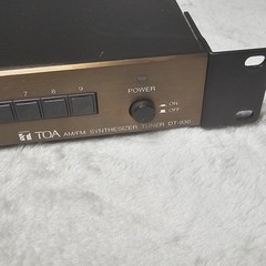 TOA DT-930 AM/FM Synthesizer Tuner Rack Mount Pro Audio with Antenna & Manual
