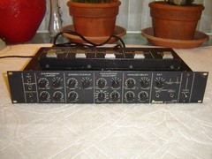 Ibanez UE405 Multi Effects, Original Black Version with Footswitch, Vintage Rack