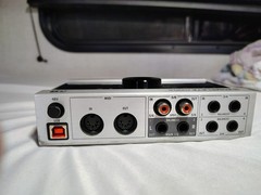 Komplete Audio 6 by Native Instruments – 1st Gen USB Interface – Fully Tested