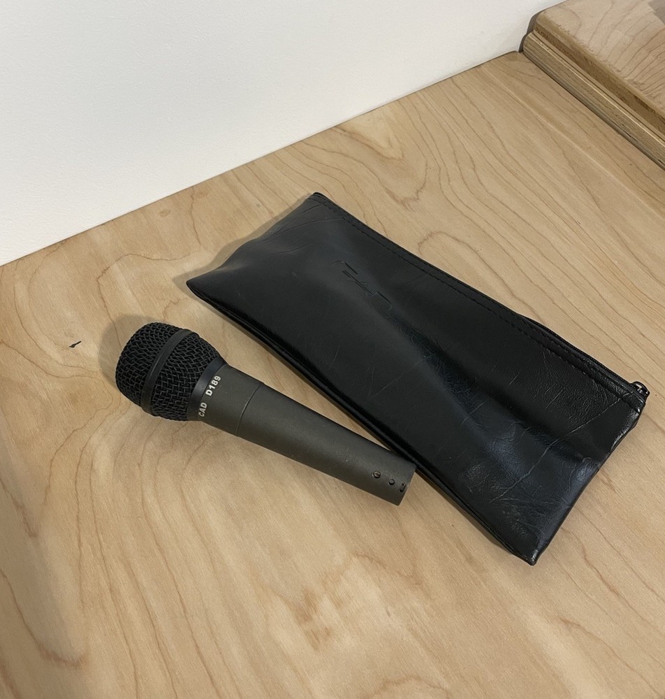CAD – D189 – Supercardioid Handheld Dynamic Microphone – With branded bag